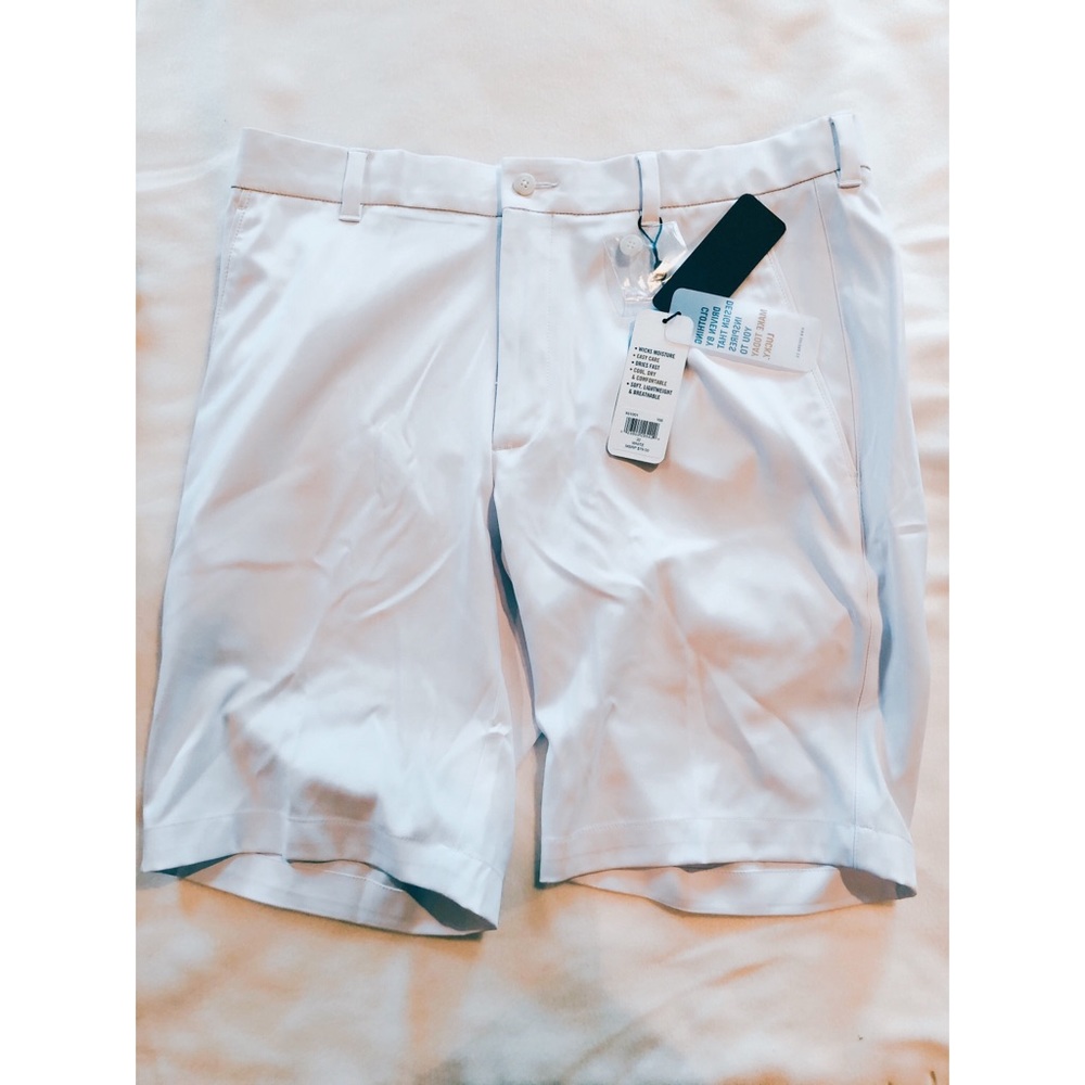 Men’s Golf Shorts, White Oxford size 32 NWT ⚪️⚪️